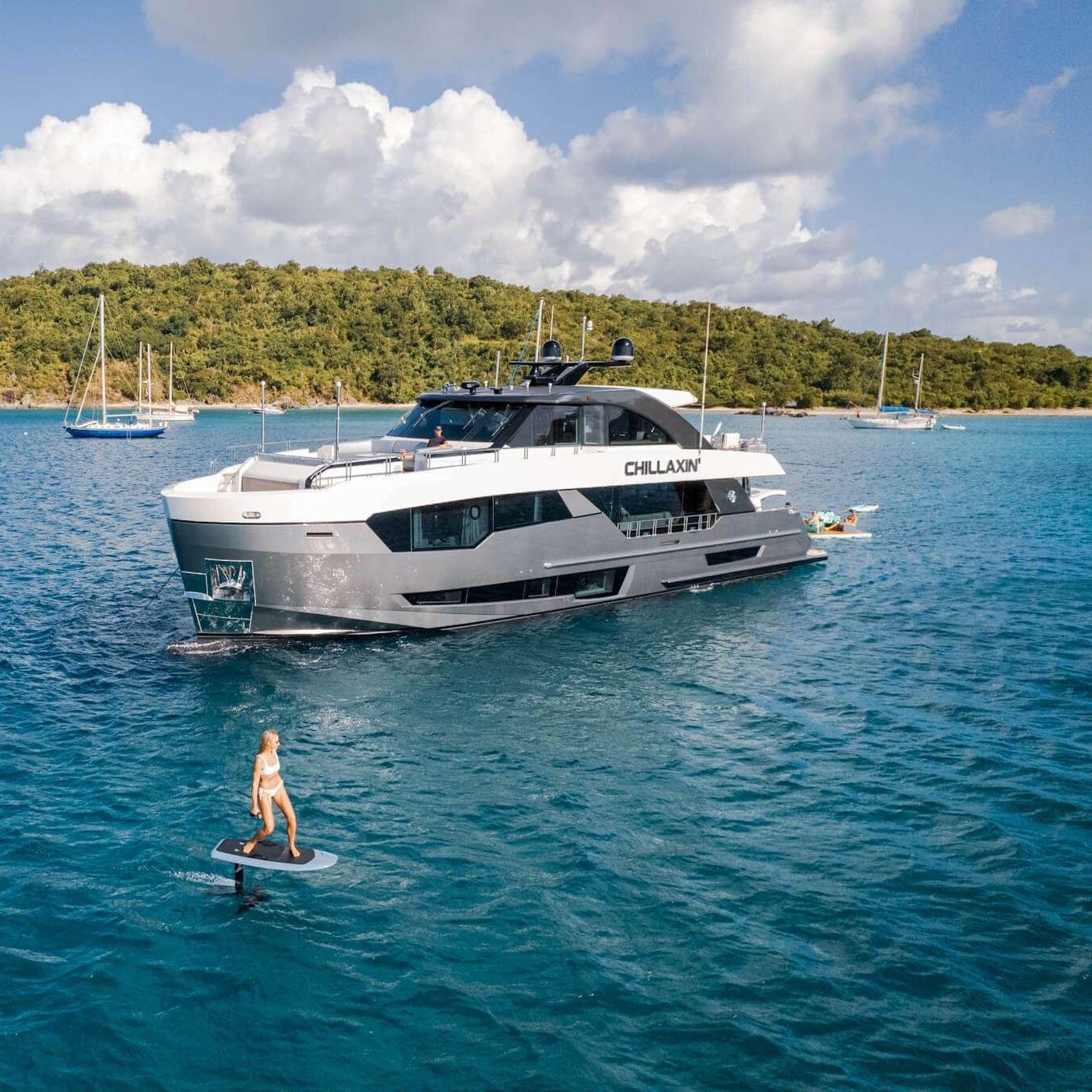 Motor Yacht Chillaxin'