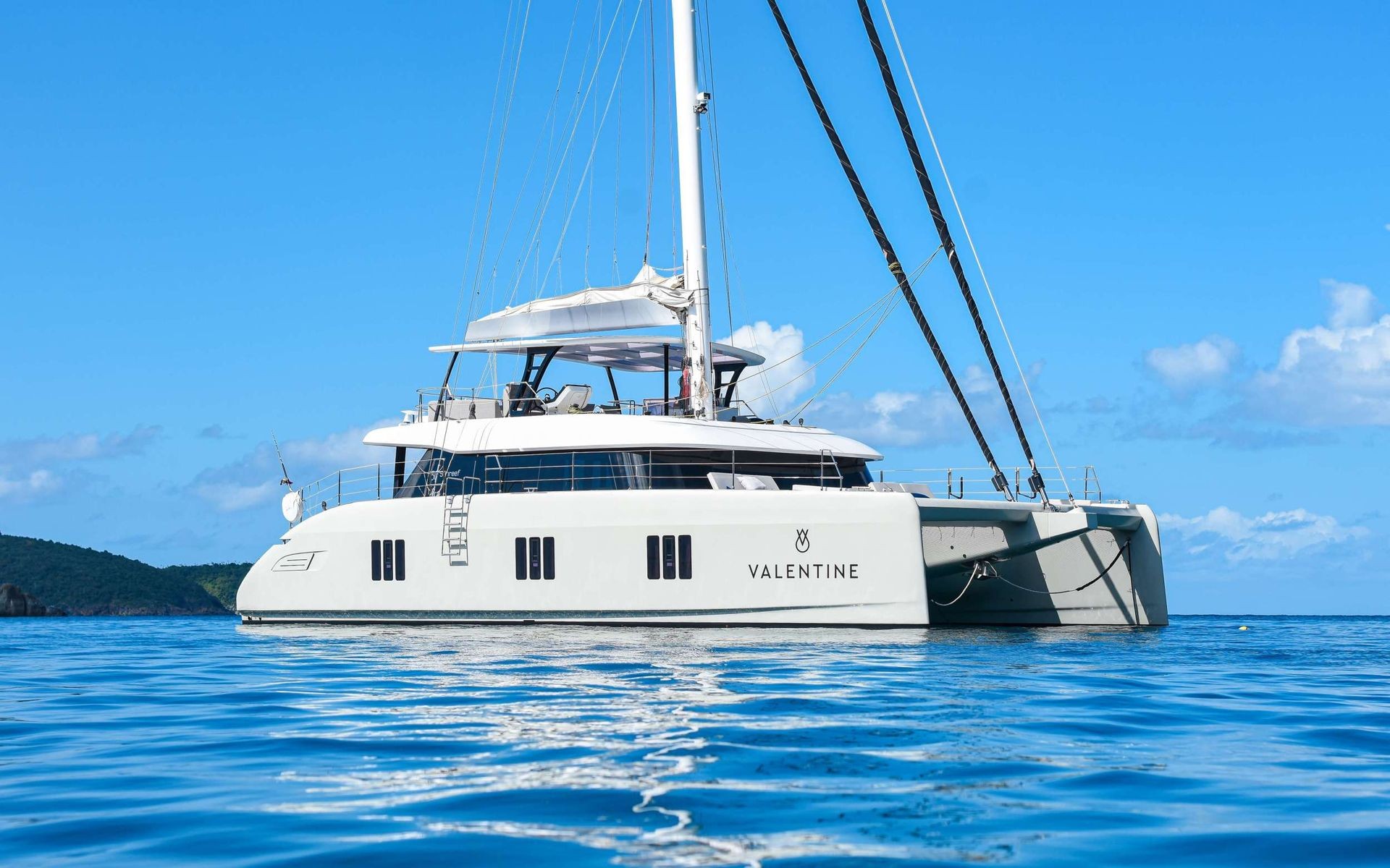 Crewed Charter Yacht Catamaran Valentine