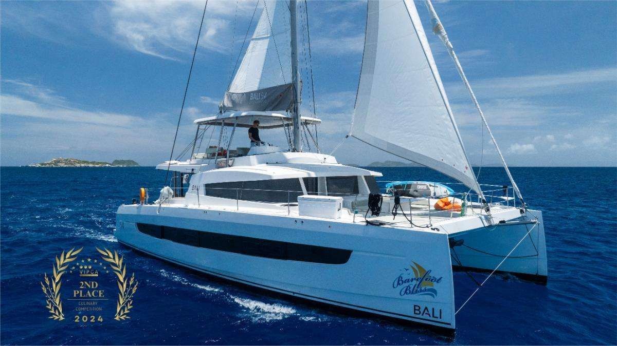 Barefoot Bliss charter yacht catamaran