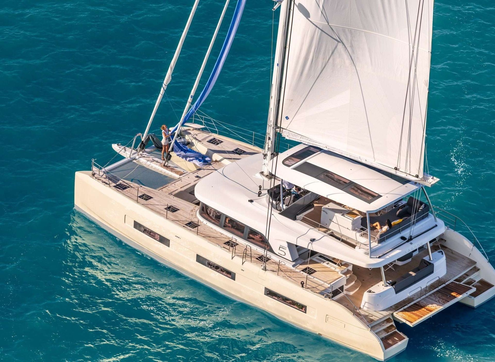 Crewed yacht catamaran Reverie